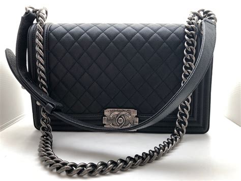 bags similar to chanel boy bag